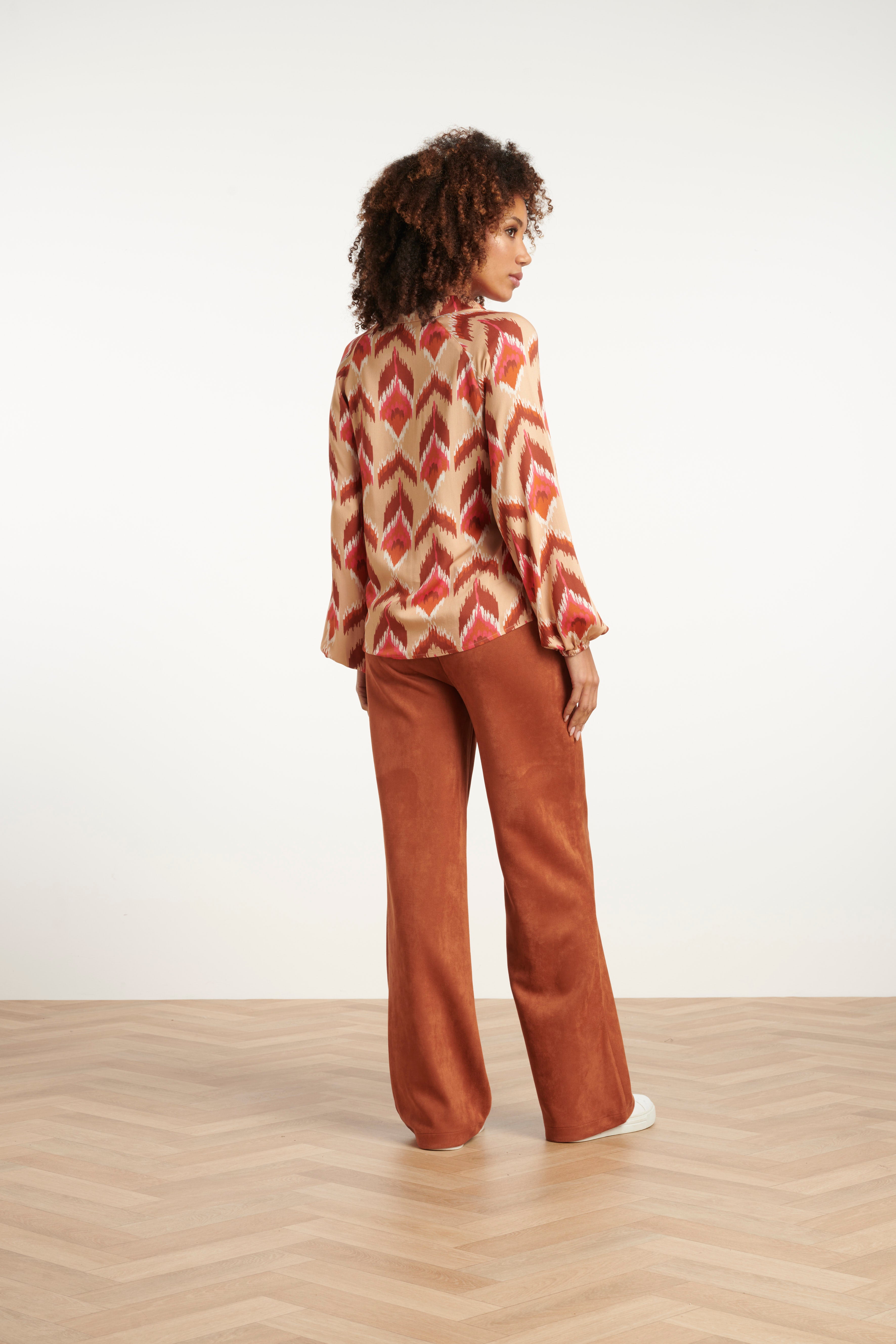 Aztec Print Blouse In Warmroze En Camel | Camel-Multicolour