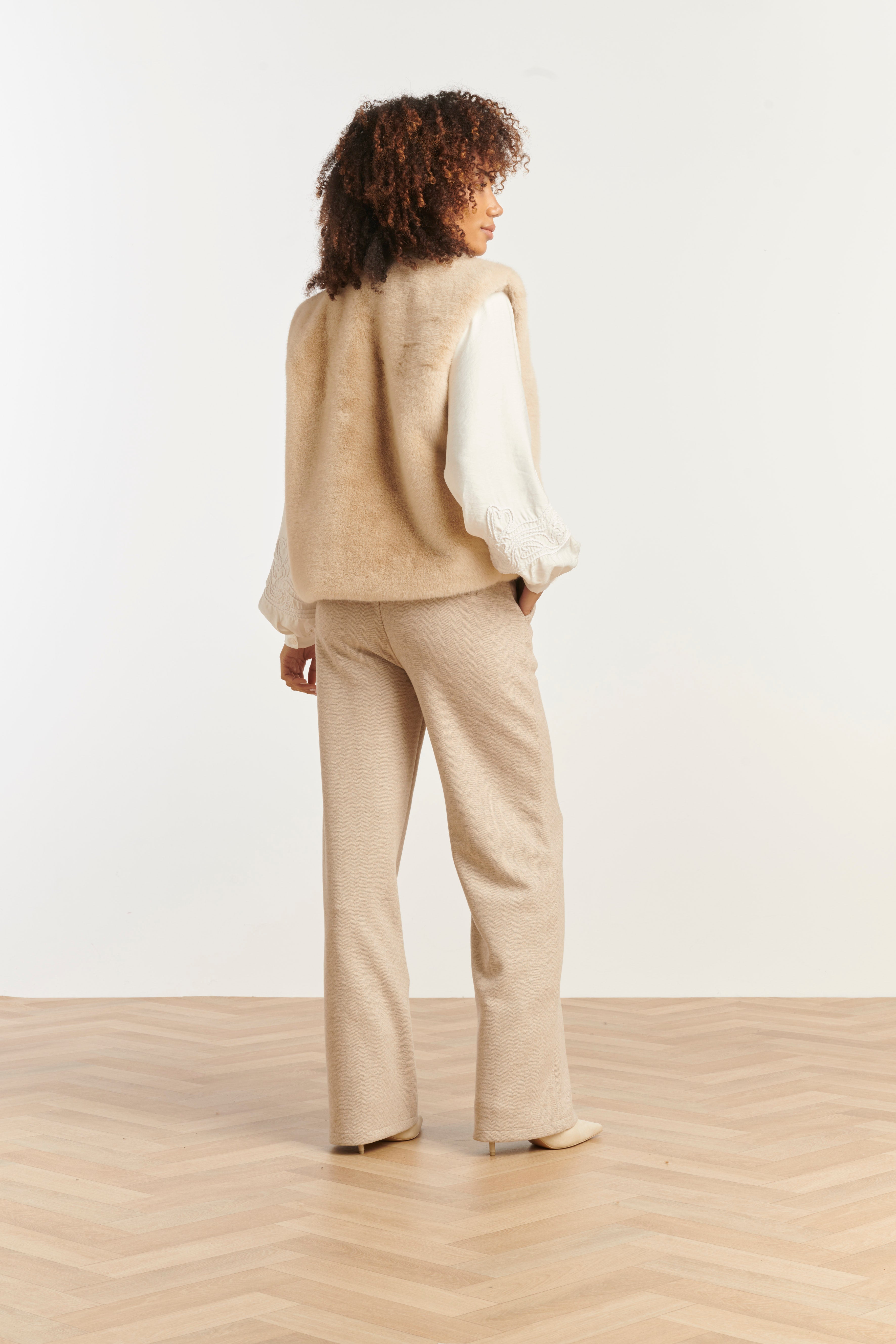 Imitatiebont Gilet In Zand | Sand