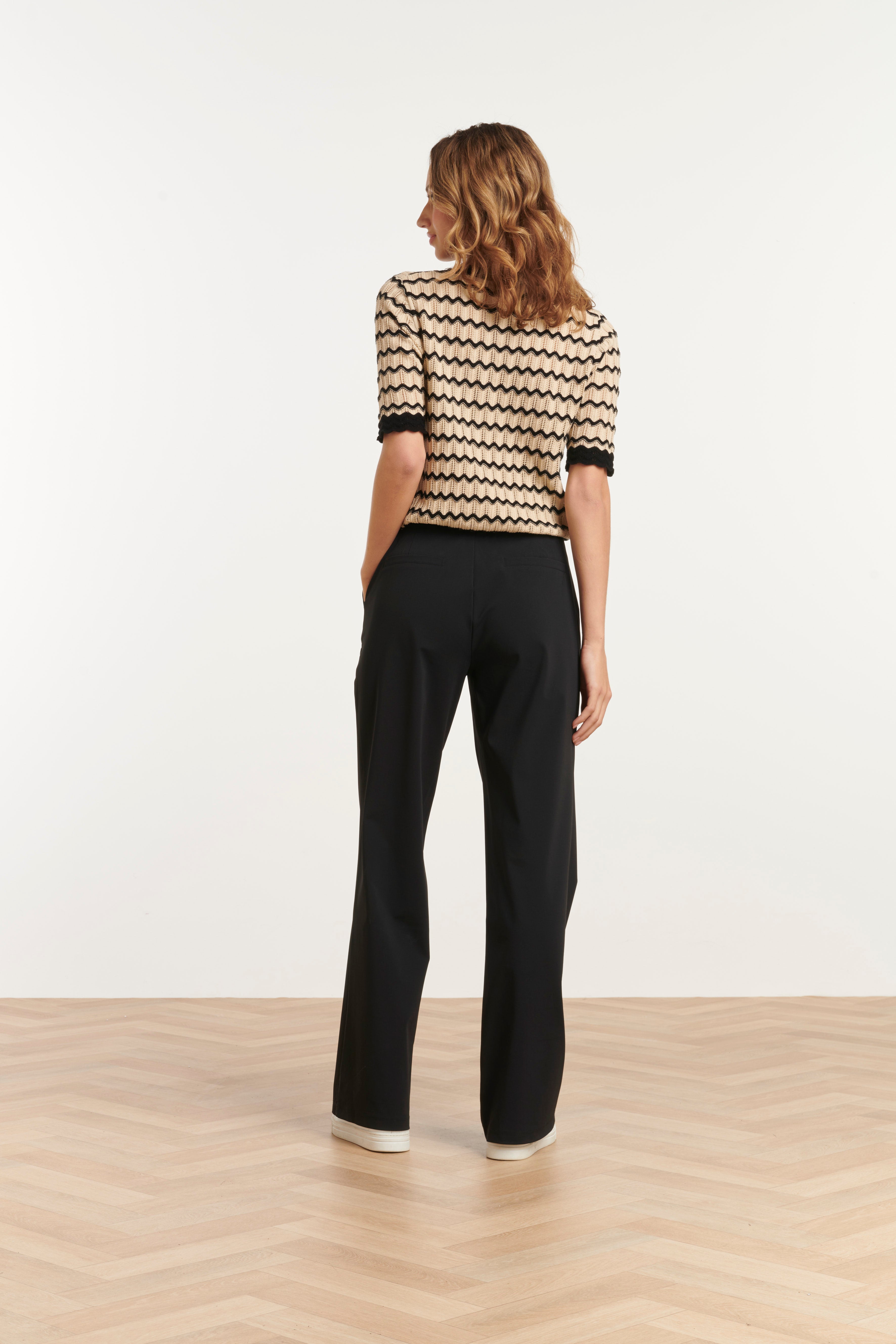 S25308, Tops | Off White - Black