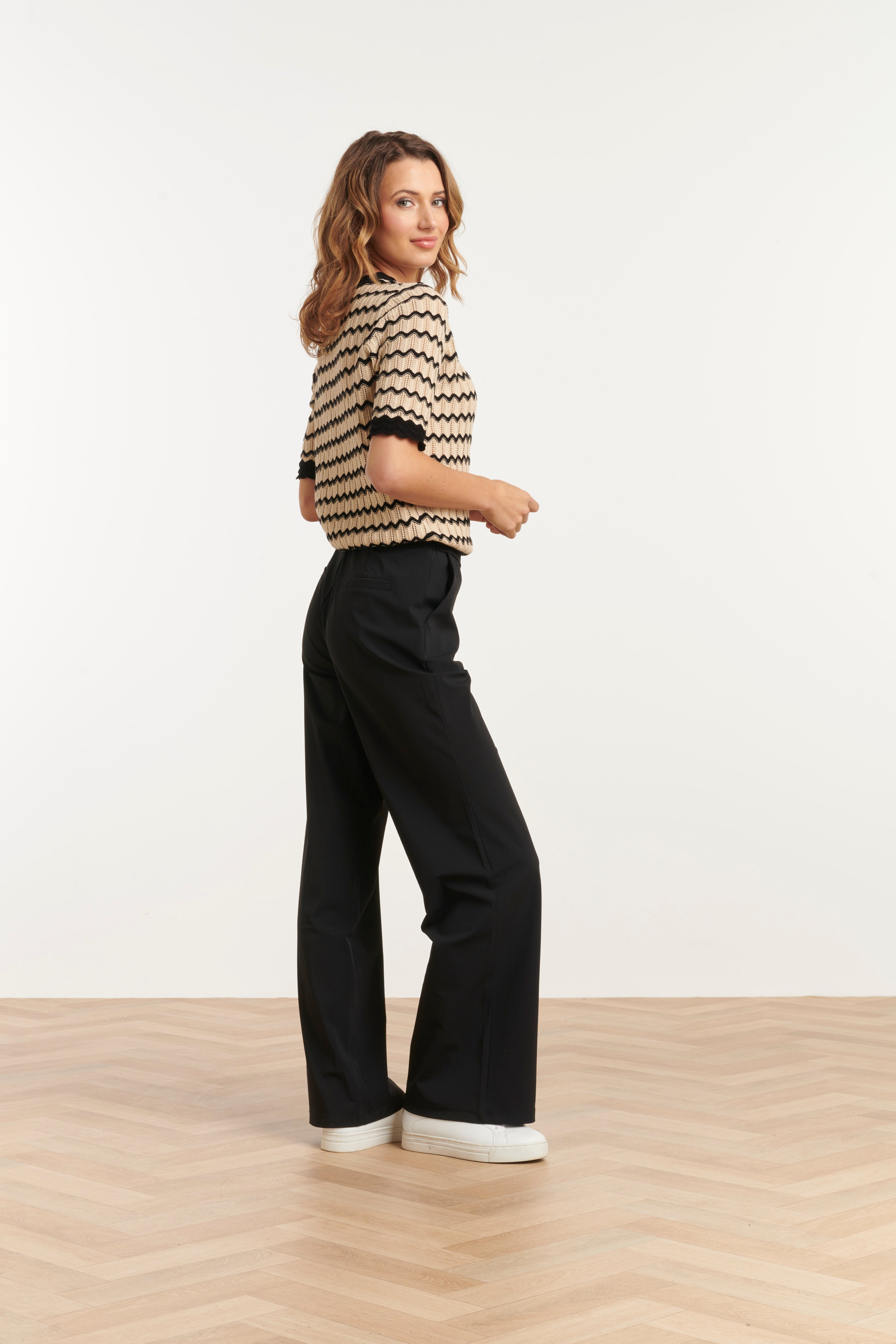 S25308, Tops | Offwhite-Black