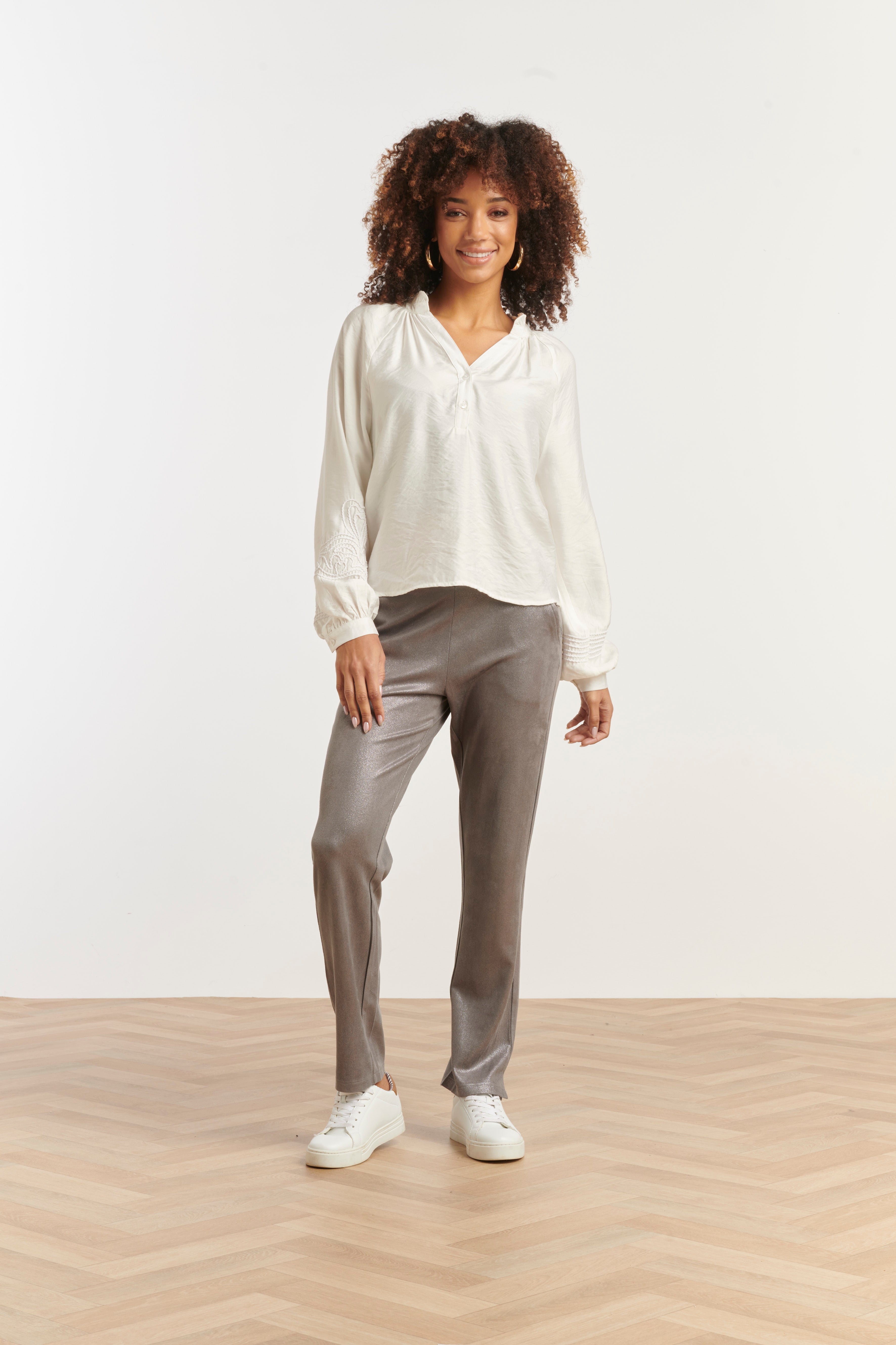 Smashed Lemon Damesglanzende Metallic Broek | Silver grey
