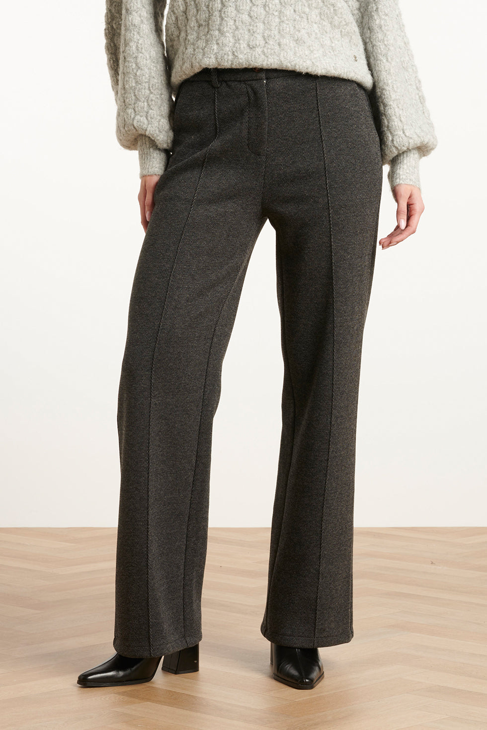 Smashed Lemon Dameslange Broek met Losvallende Fit | Charcoal