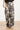 Wide Leg Pantalon Met Tropische Blad Print In Zwart En Ecru | Off White - Black